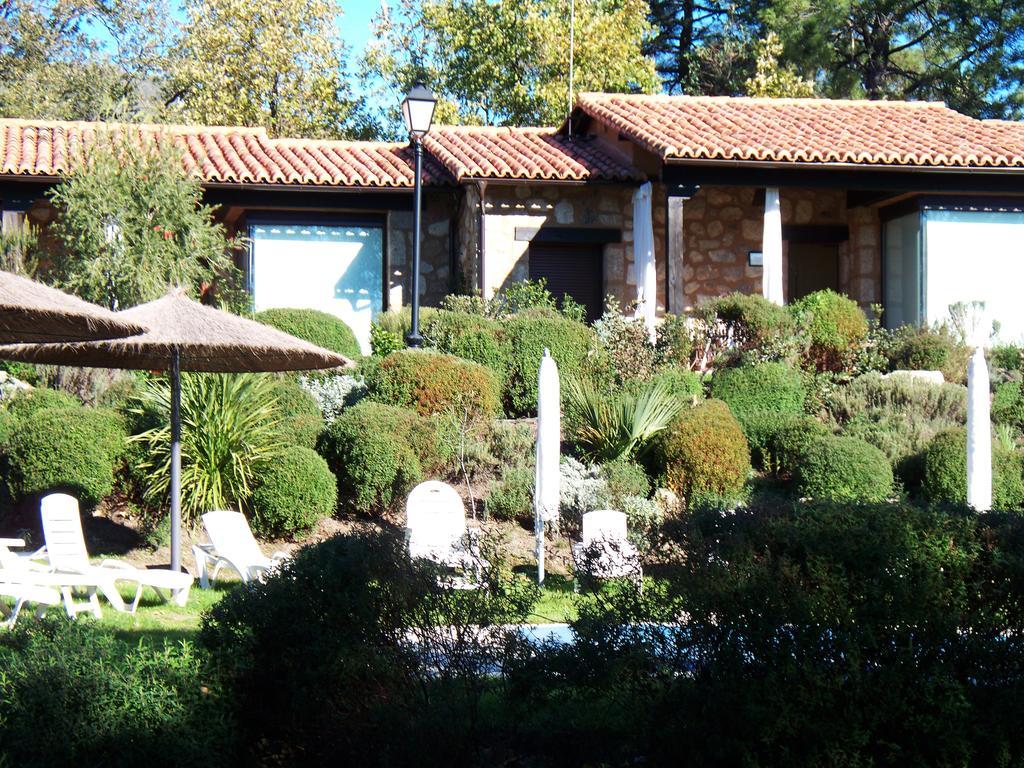 Apartamentos El Roble Valverde de la Vera ภายนอก รูปภาพ