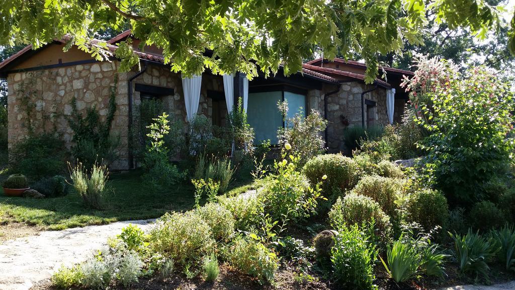 Apartamentos El Roble Valverde de la Vera ภายนอก รูปภาพ
