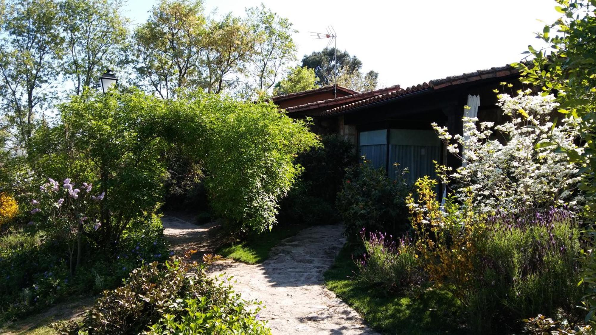 Apartamentos El Roble Valverde de la Vera ภายนอก รูปภาพ