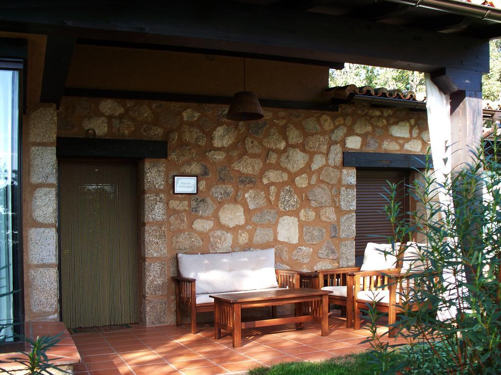 Apartamentos El Roble Valverde de la Vera ภายนอก รูปภาพ