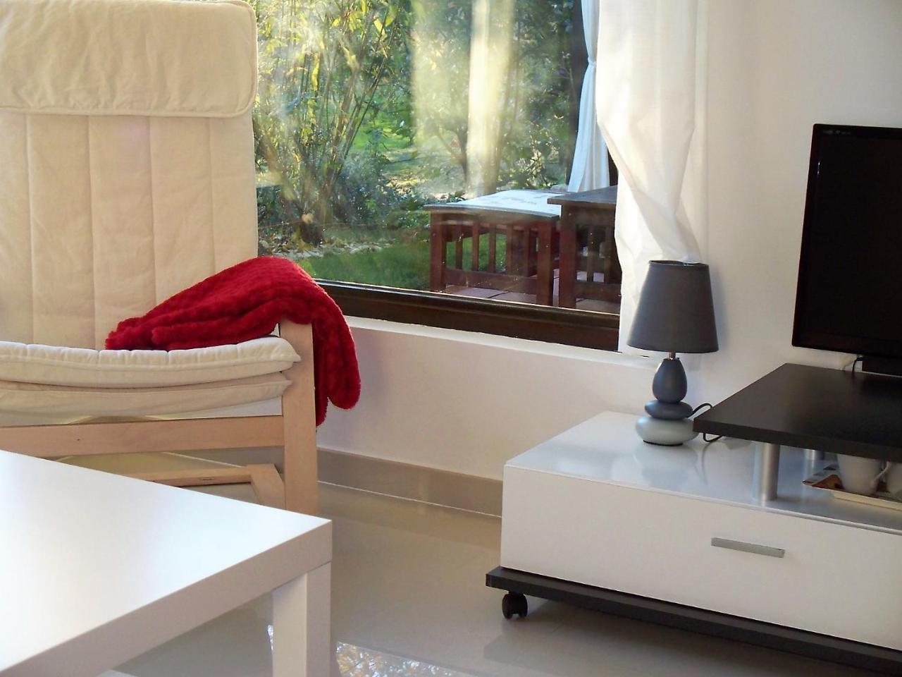 Apartamentos El Roble Valverde de la Vera ภายนอก รูปภาพ