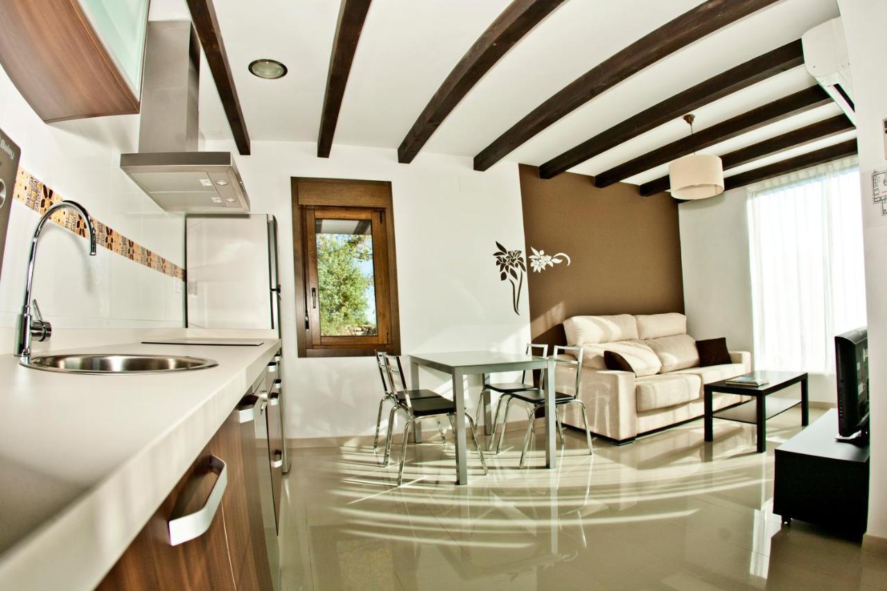 Apartamentos El Roble Valverde de la Vera ภายนอก รูปภาพ