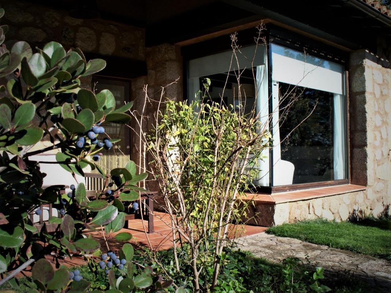 Apartamentos El Roble Valverde de la Vera ภายนอก รูปภาพ