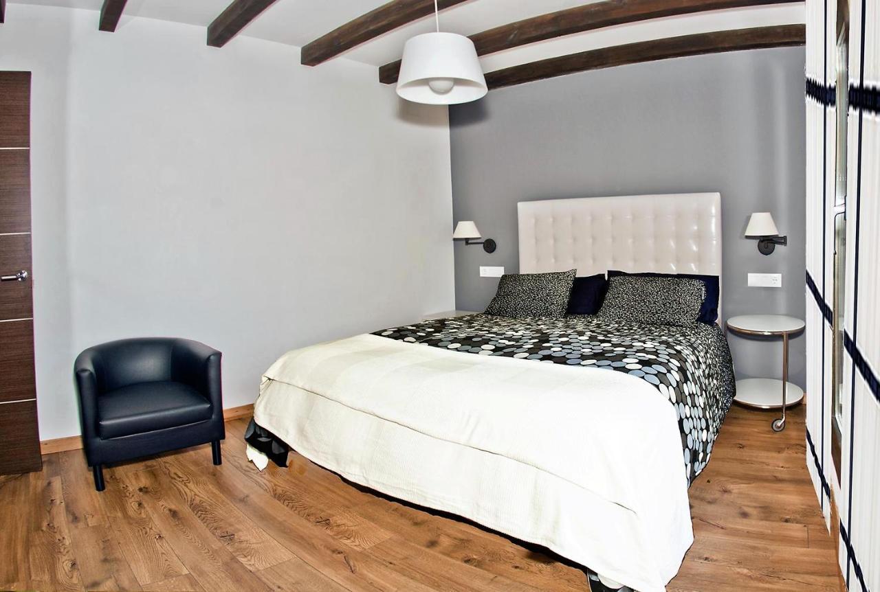 Apartamentos El Roble Valverde de la Vera ภายนอก รูปภาพ